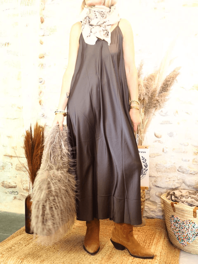 ROBE SATIN DUBAI
